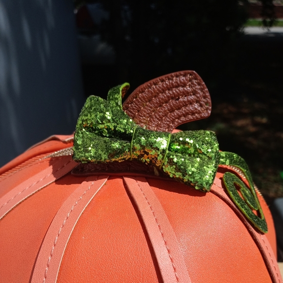 Betsey Johnson pumpkin crossbody - Picture 4 of 12